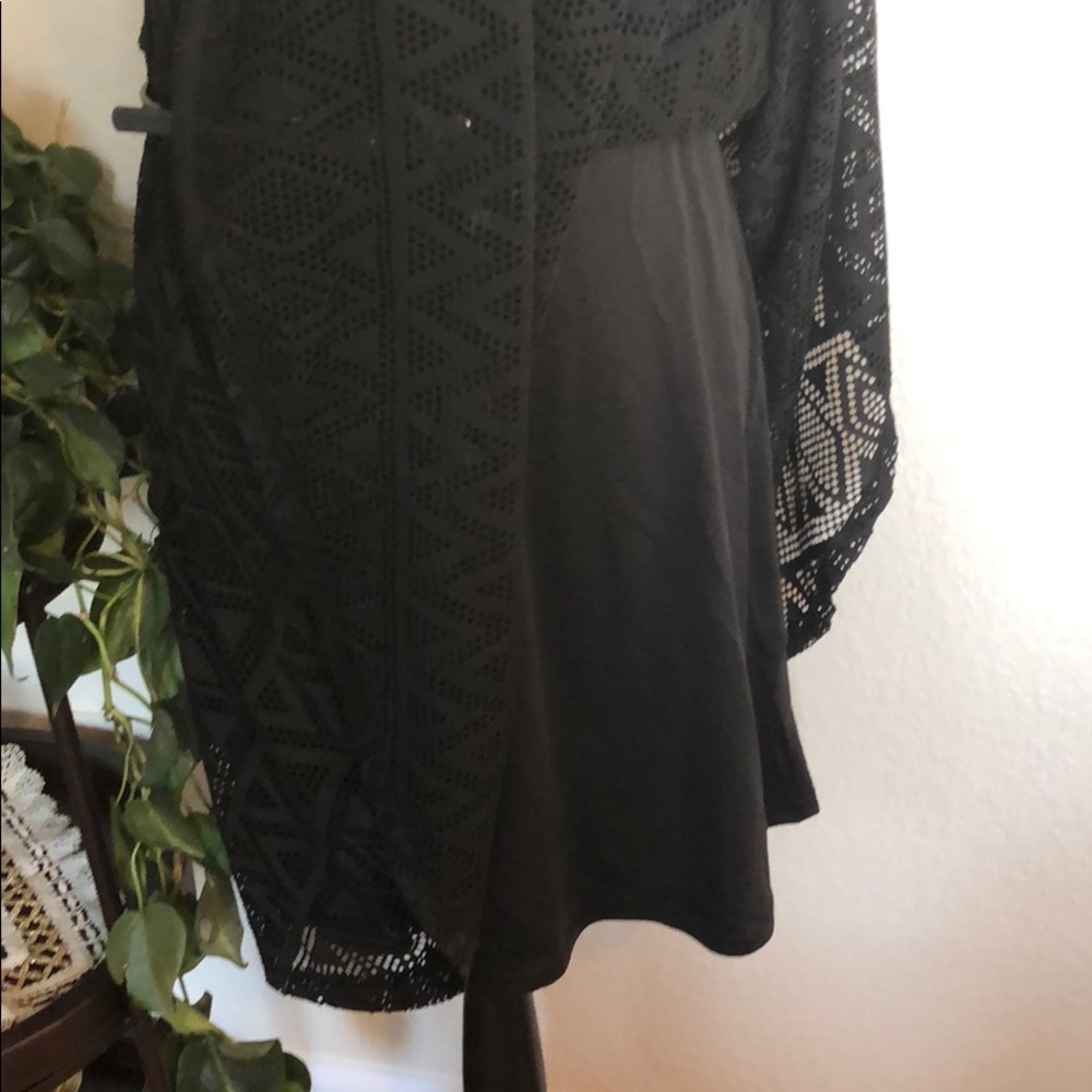 👀Little Black Lace Dress  (me) - Picture 3 of 4
